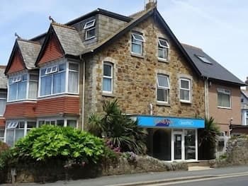 AbreakAway Lodge
