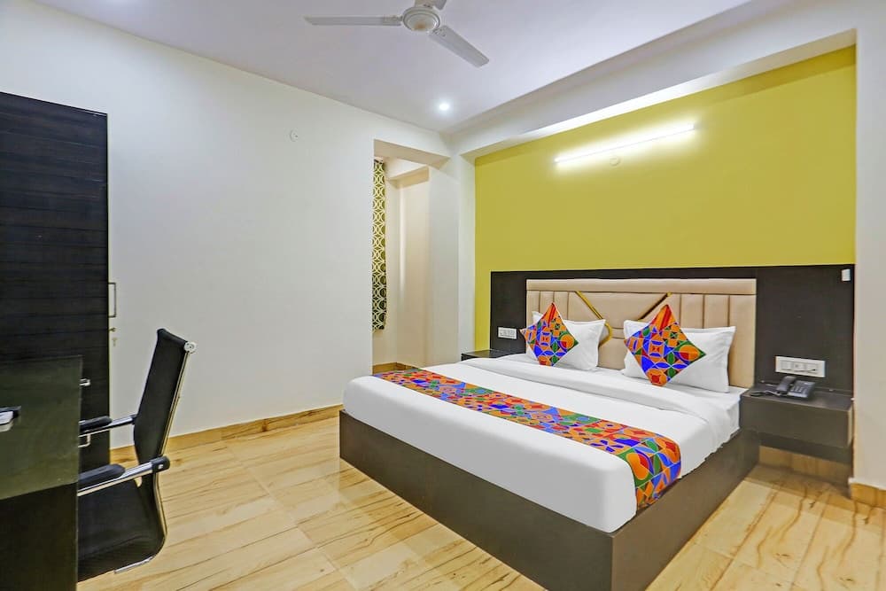 FabHotel Imperial Seven