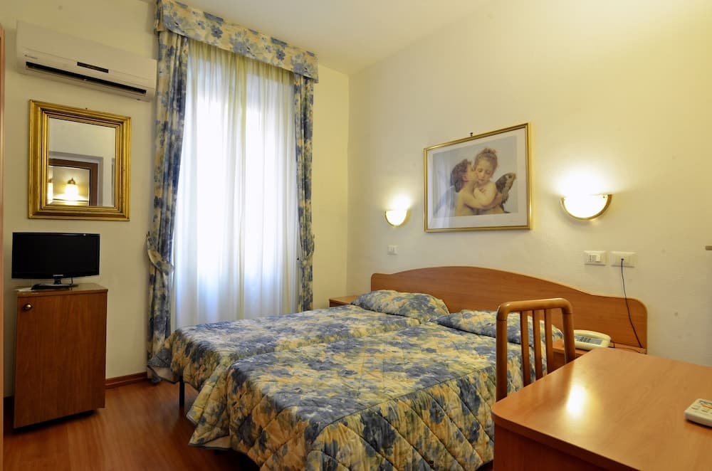 Tirreno Hotel