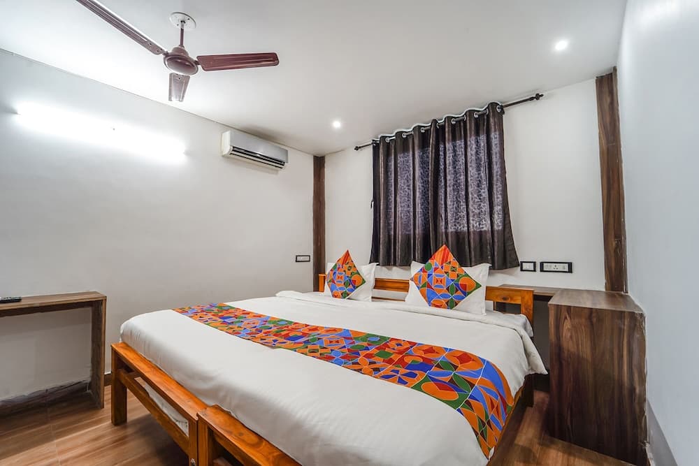 Fabhotel Chakra