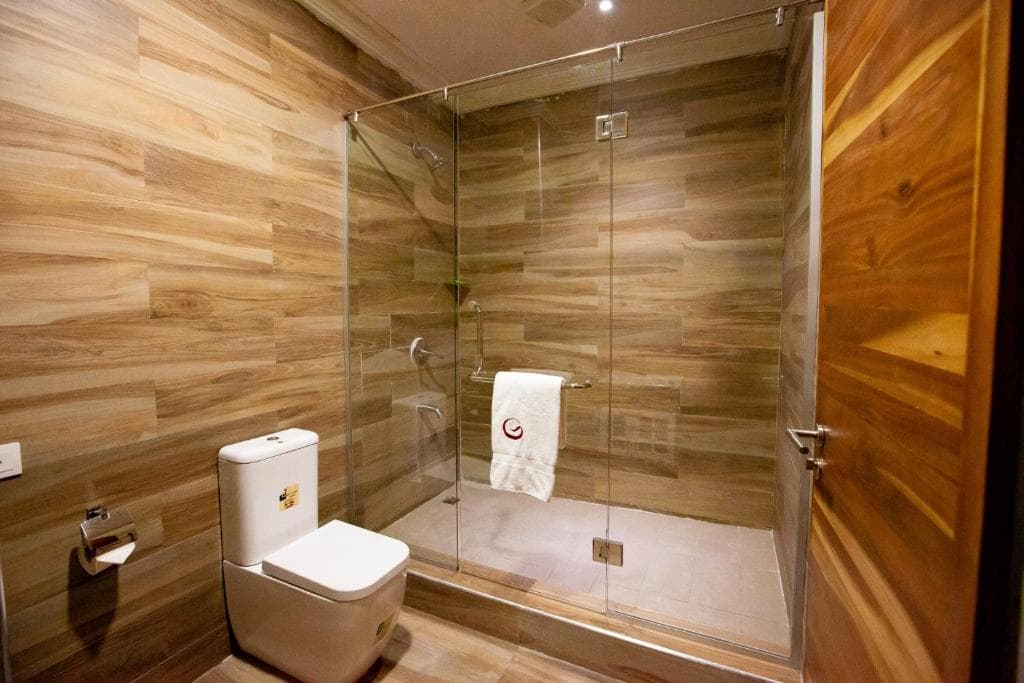 Genesis Reventon Hotel