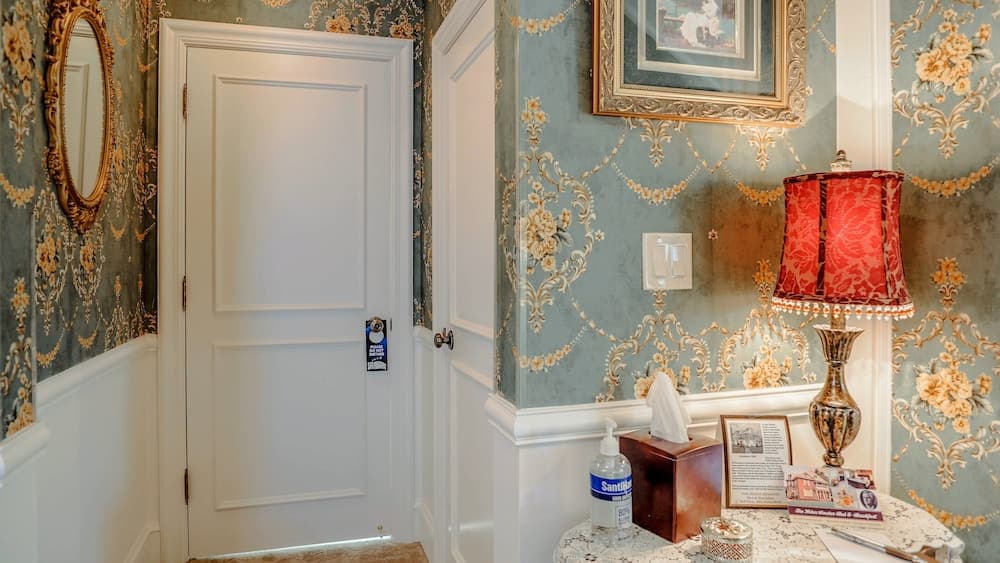 Heber Senator Bed and Breakfast
