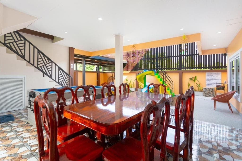 99 Pool Villa