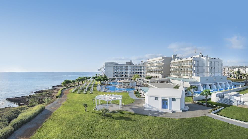 Pernera Beach Hotel
