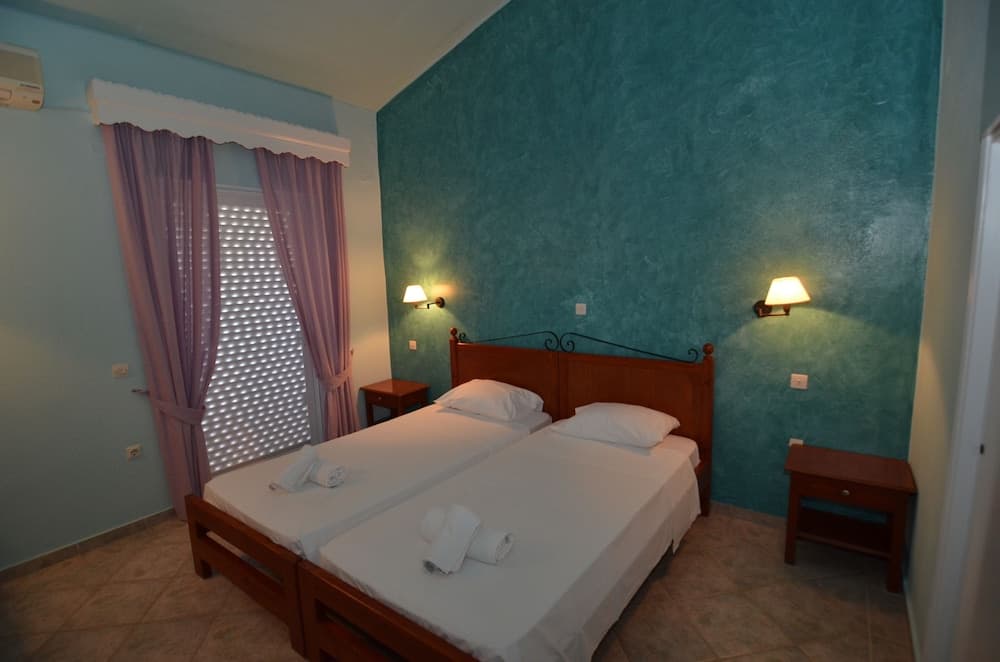 Penelope Suites