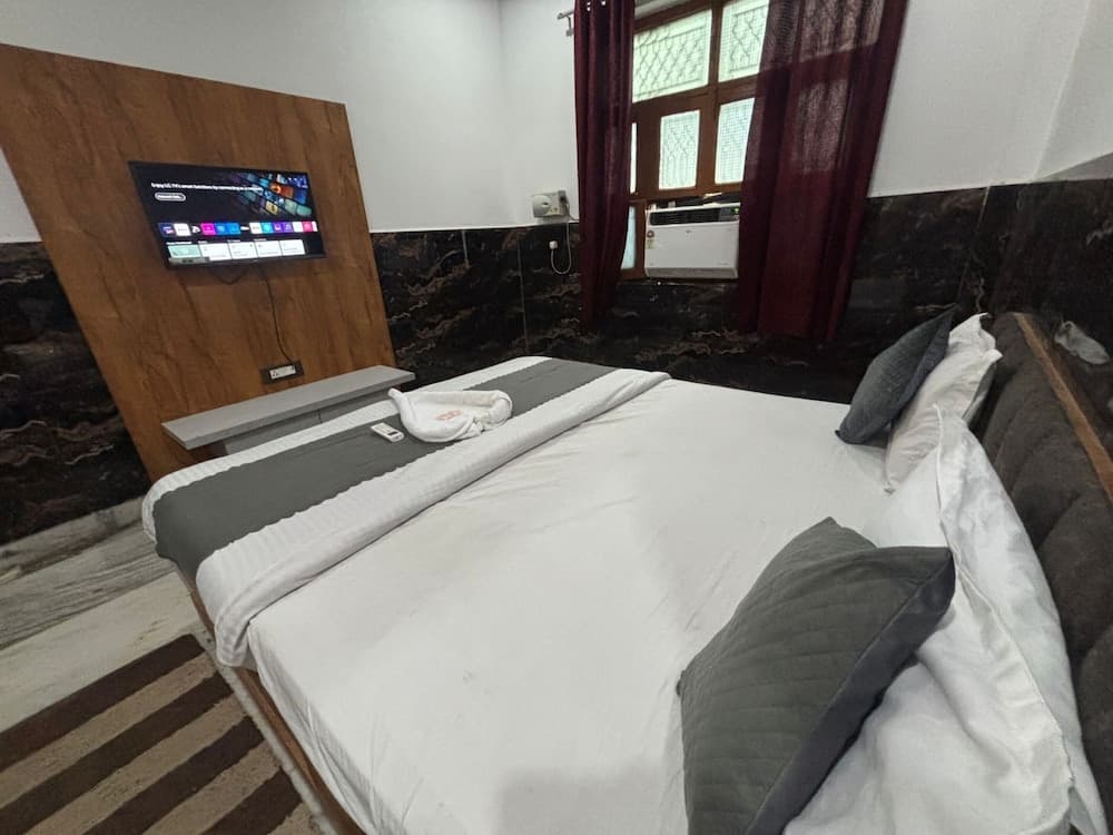 HOTEL KRISHNA HERITAGE VRINDAVAN