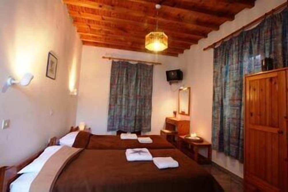 Vrissi Pension