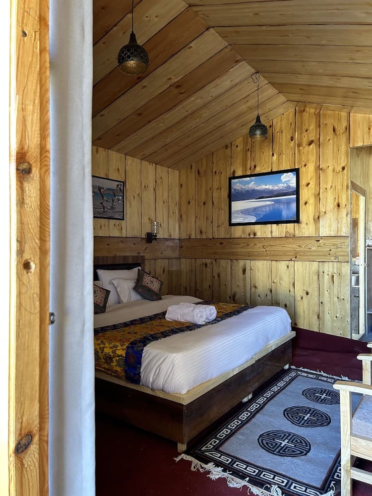Pangong Pearl