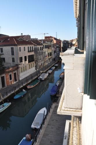La Chambre D'Ella