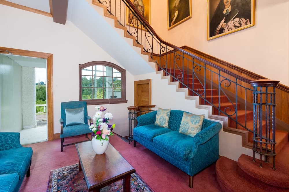 Waitomo Caves Hotel