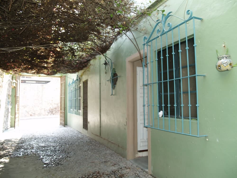 Casa los Relojes