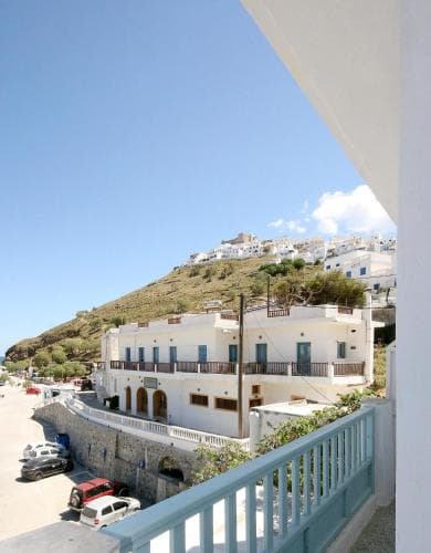 Paradissos Hotel