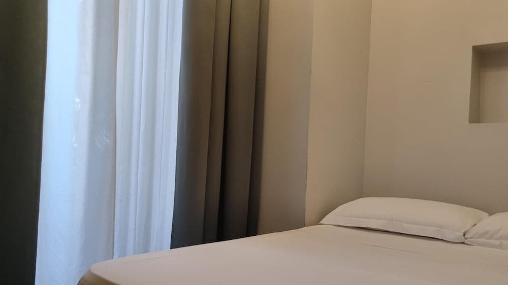 The B Place Hotel