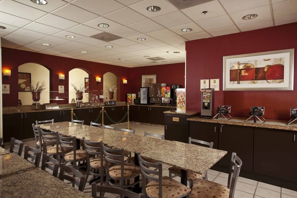 MI CASA HOTEL