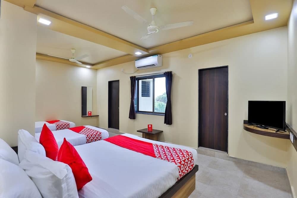 Hotel Daksh