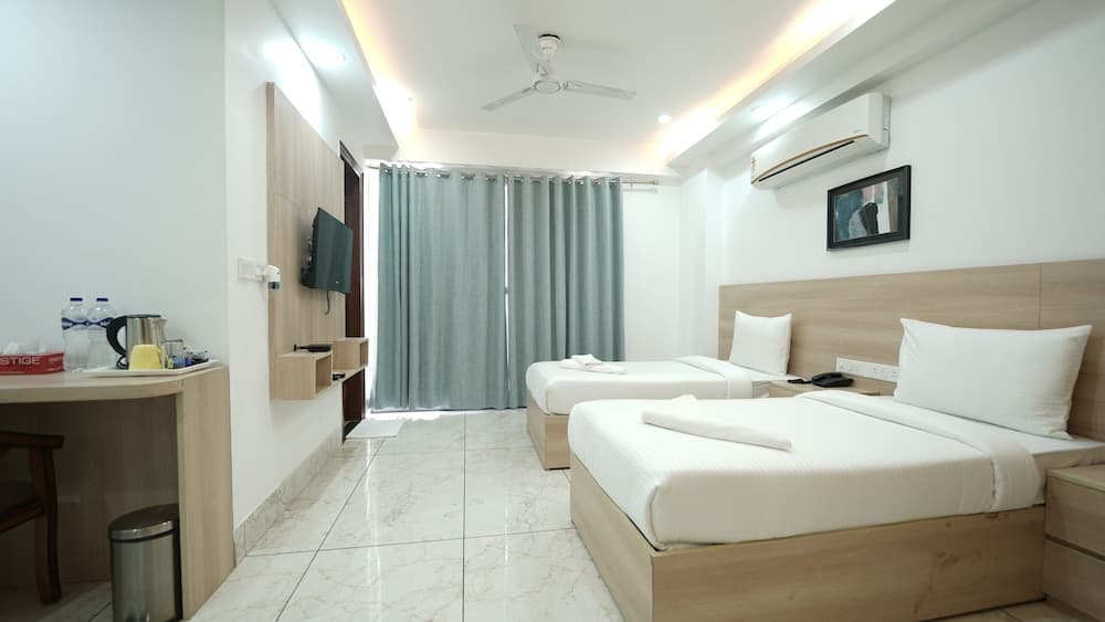 CORPORATE STAYS - GOLF COURSE ROAD