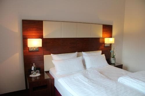 Hotel Adena