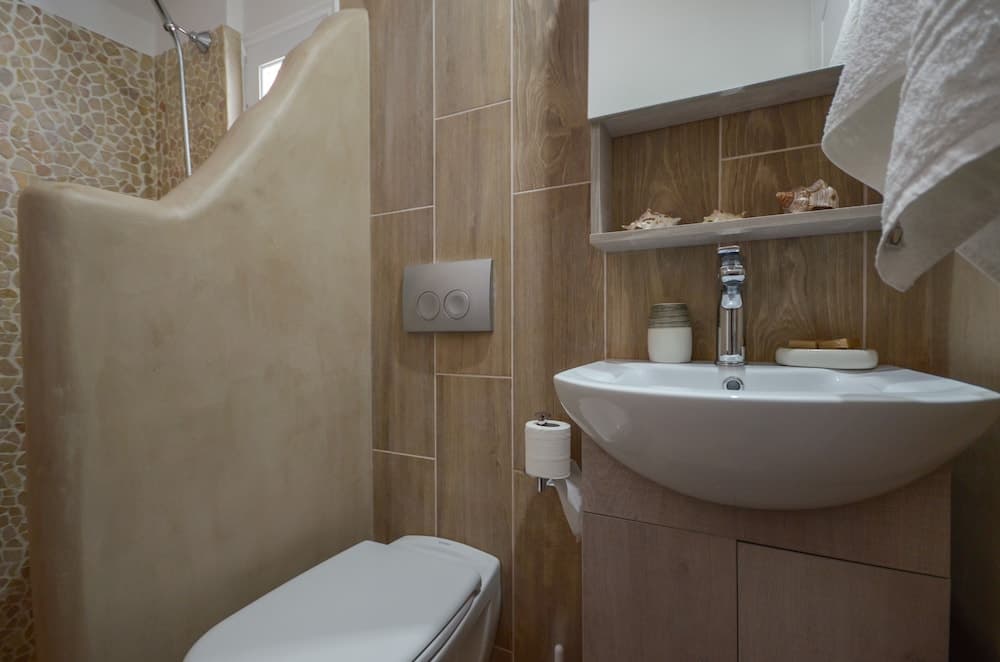 Antonia Studios