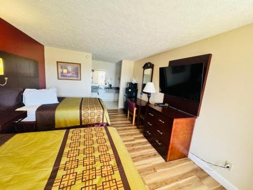 Surry Inn - Dobson