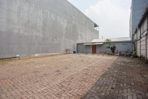 RedDoorz Syariah near Jatisampurna Hospital