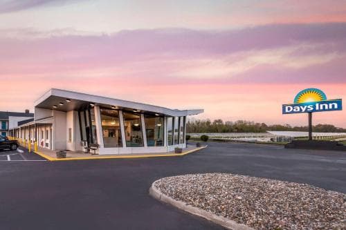 Days Inn by Wyndham Wrightstown
