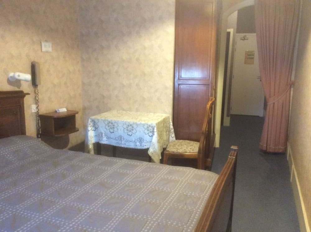 Hotel Du Commerce