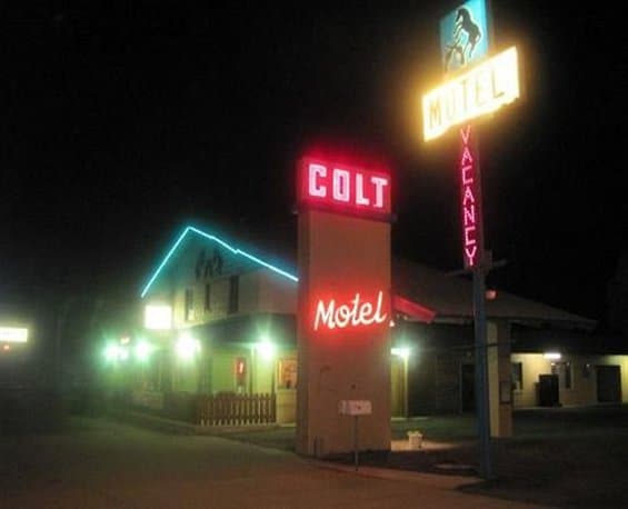 Colt Motel Raton