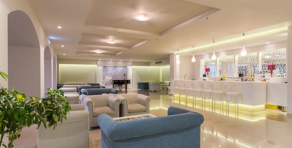 Aeolos Beach Hotel