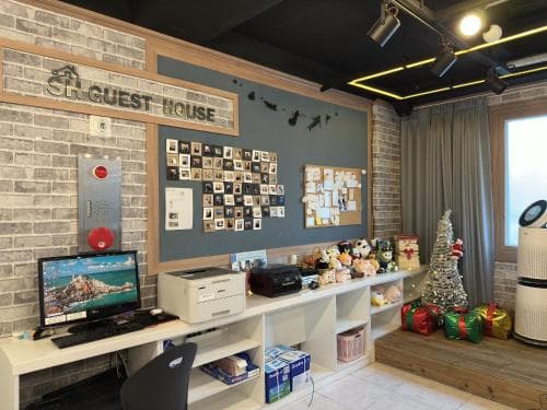 Sh Guesthouse