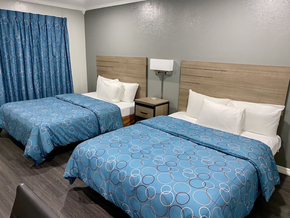 Budget Host Inn
