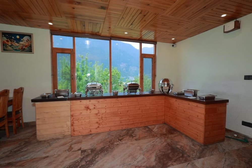 Omavya Cottage