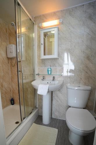Lynmoore Guest House