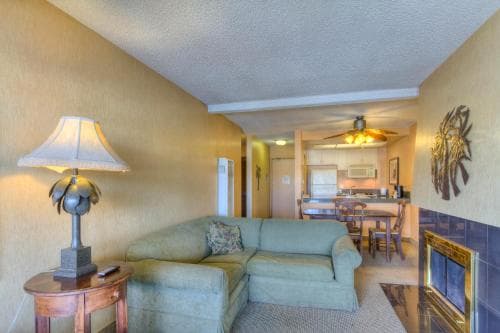 Oceanside Marina Suites - A Waterfront Hotel