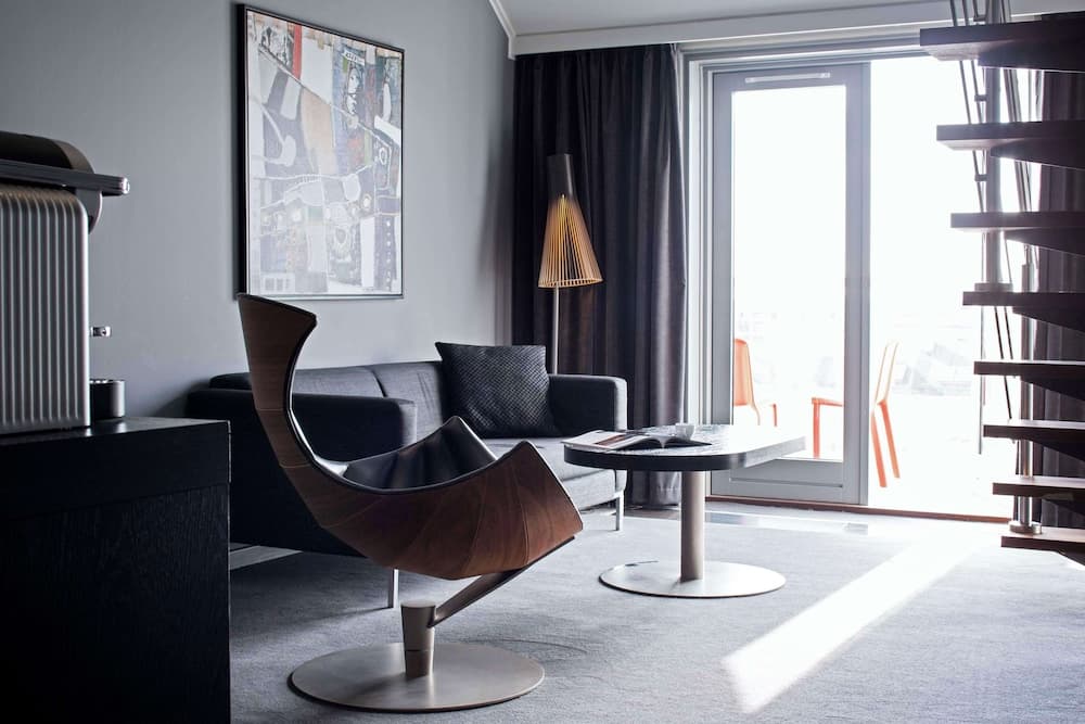Scandic Front