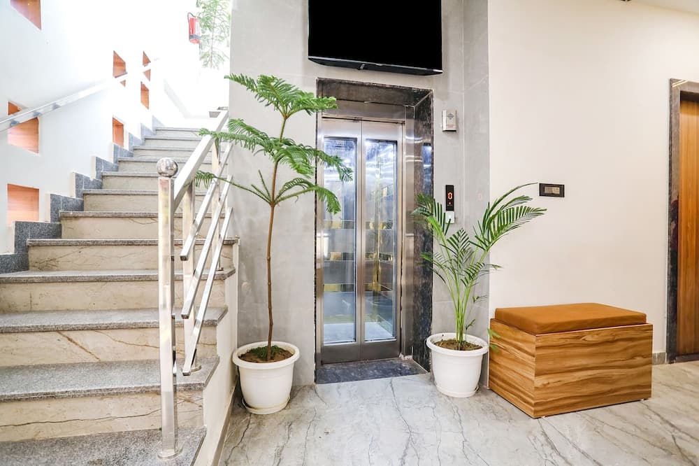 Fabhotel Vasudha