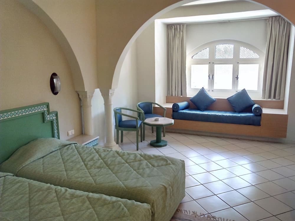 Shell Beach Hotel & Spa