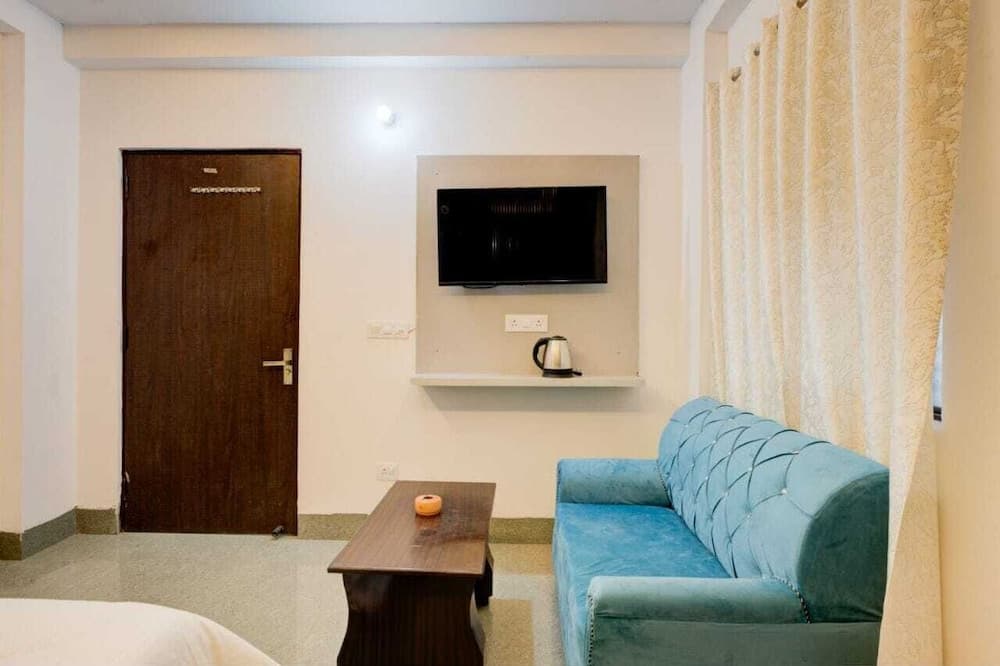 Amara Inn