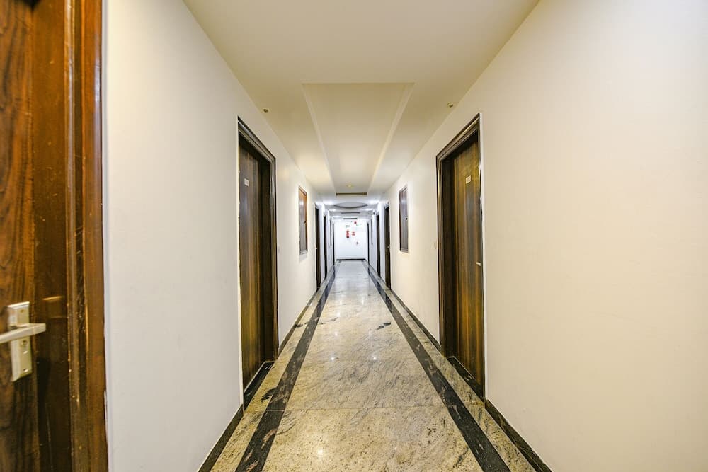 Fabhotel Laxmi Palace