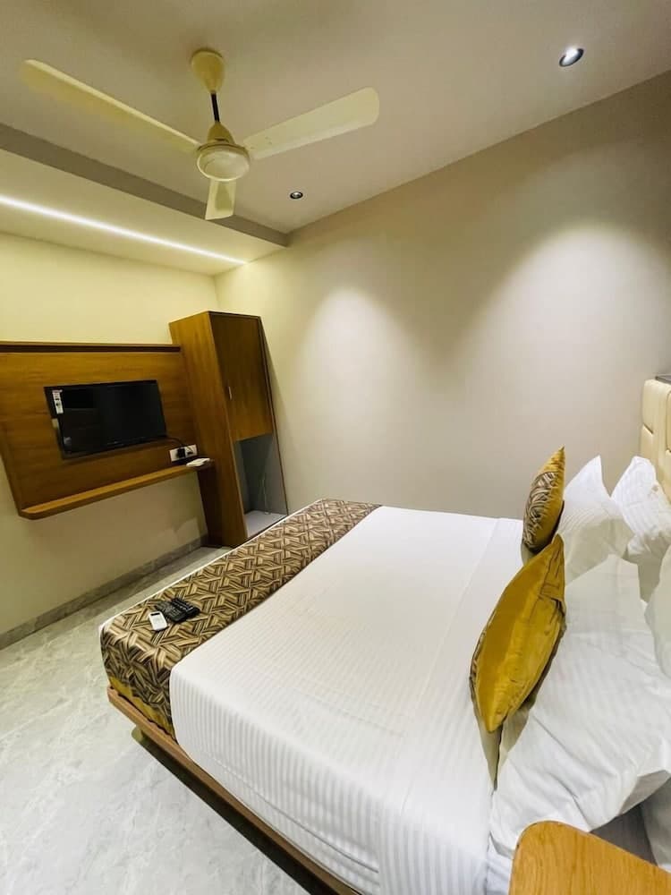 Hotel T2 Grand