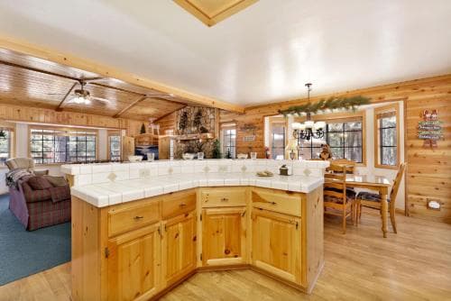 Retreat to fox farm #1662
