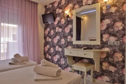 Fedra Hotel