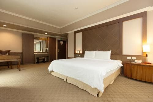 F Hotel Chiayi