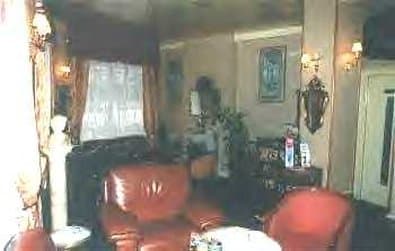 Crown Hotel Elysee