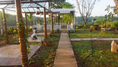 SONA VILLA, THE LAKE CHALET