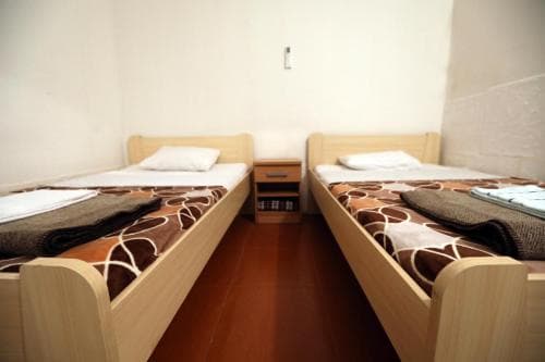 Hostel 42
