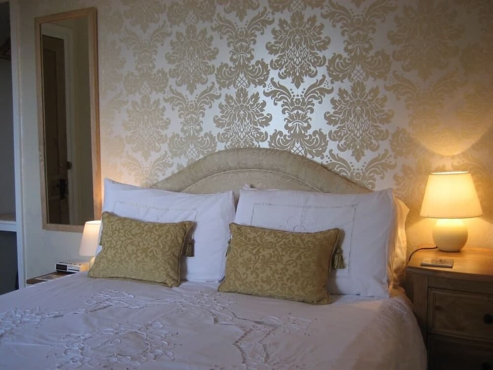 Brookhouse Guest House