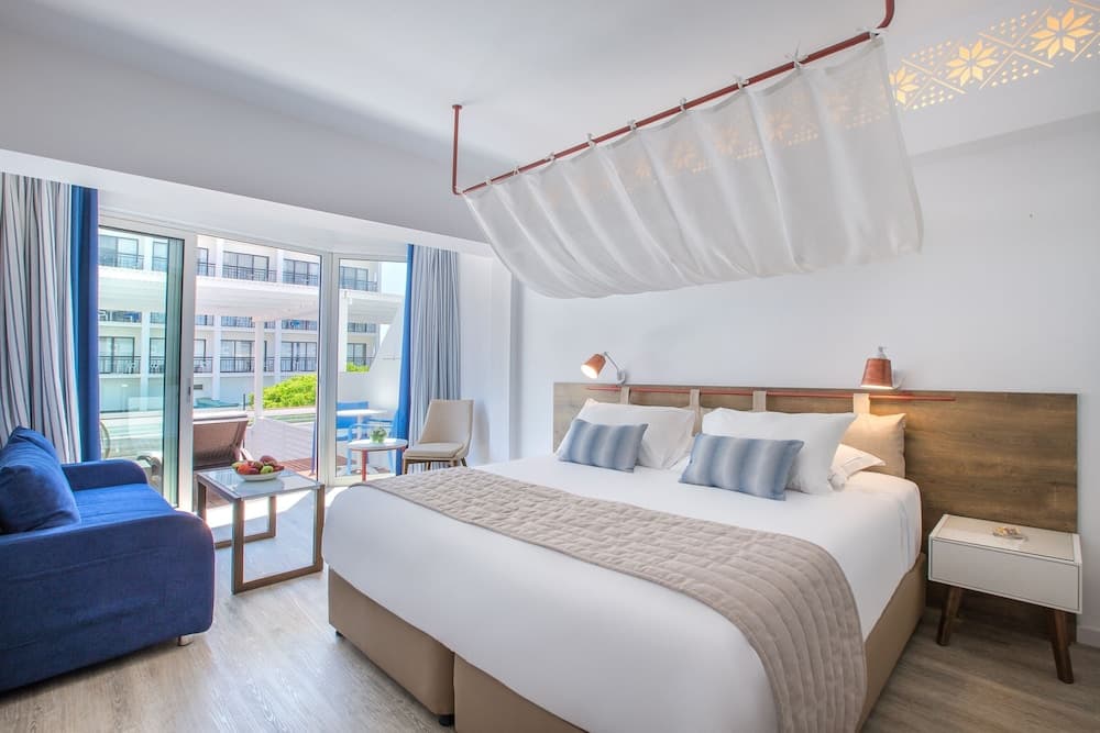 Lordos Beach Hotel & Spa