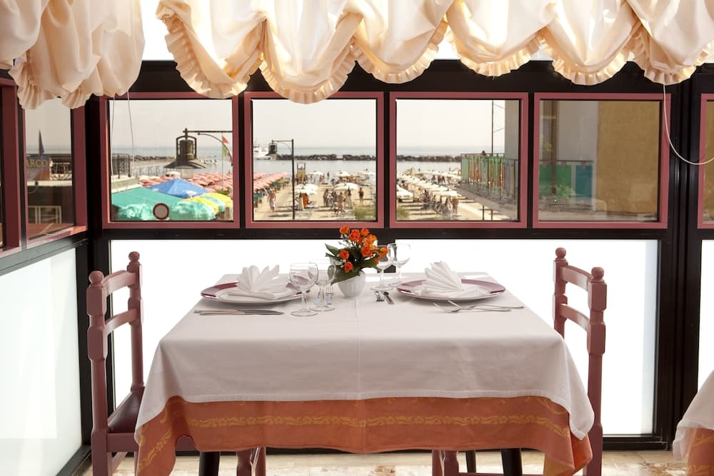 Hotel Royal