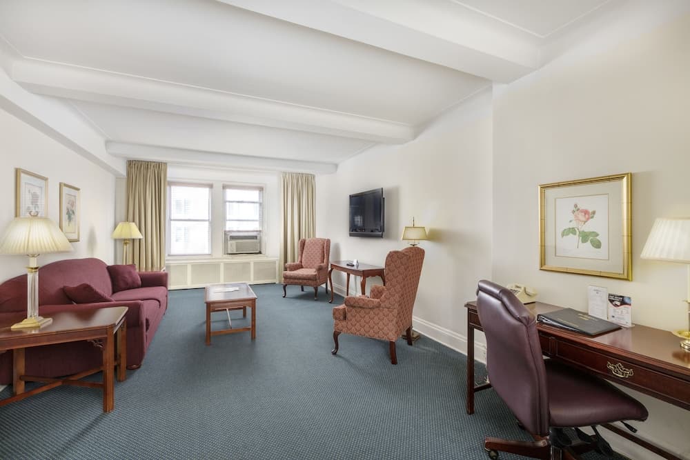 Salisbury Hotel