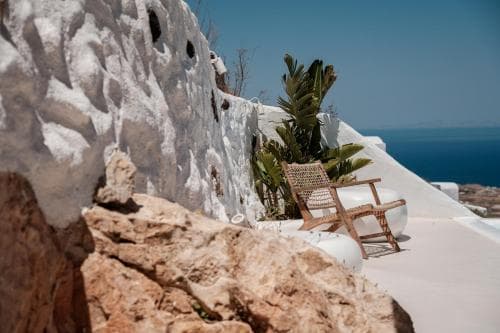 Bluewhite Suites & Villa Santorini